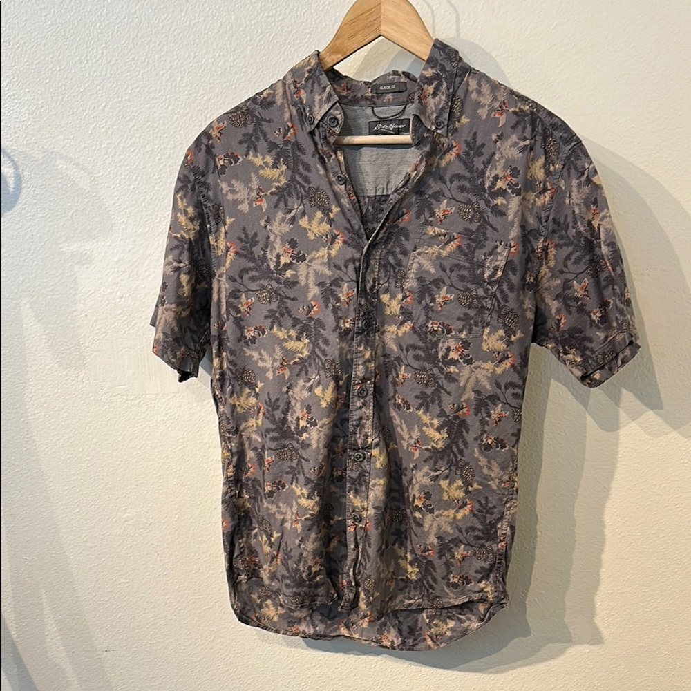 Eddie Bauer Forest/pinecone graphic Casual Button Down Shirt